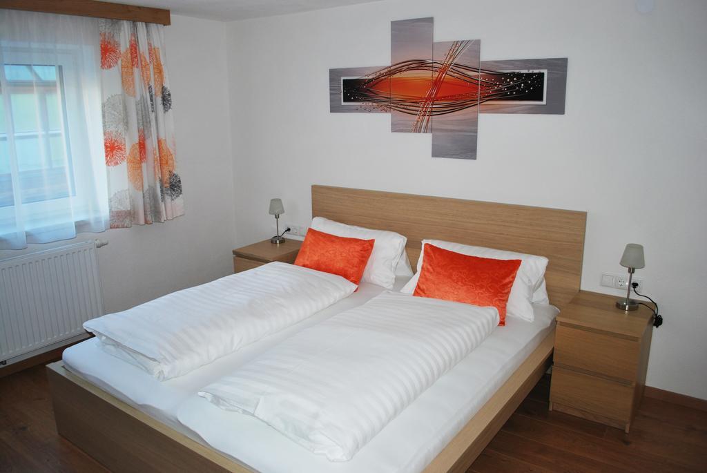 Ferienwohnung Nuener Grins Bagian luar foto