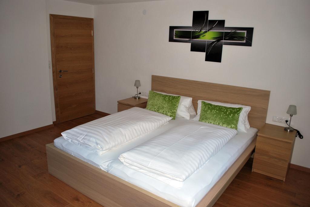 Ferienwohnung Nuener Grins Bagian luar foto