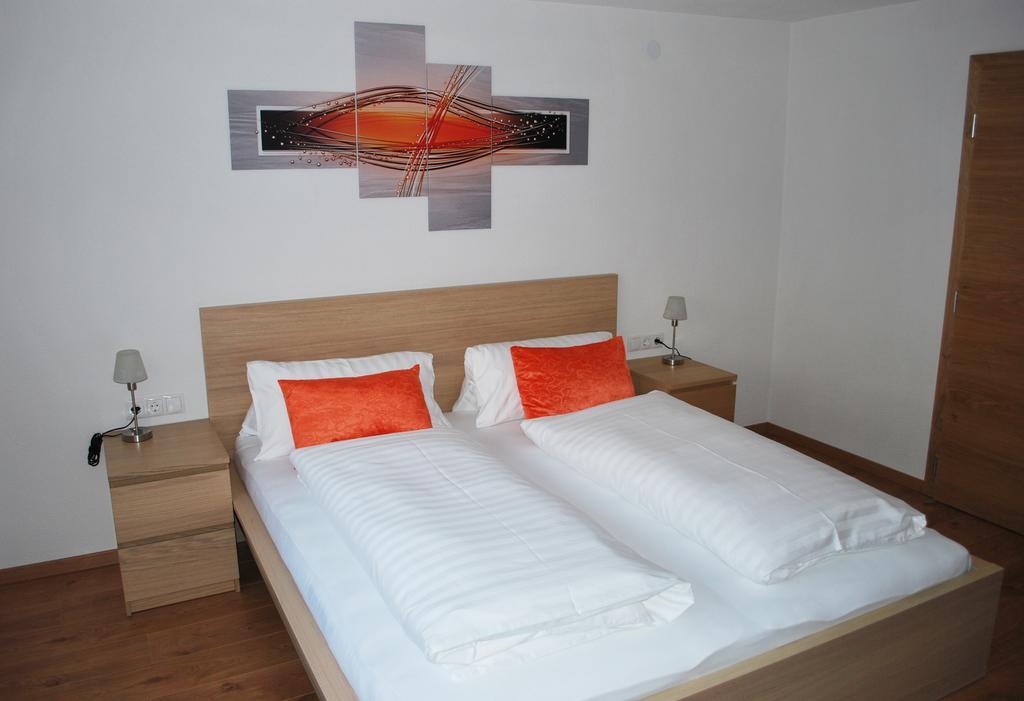 Ferienwohnung Nuener Grins Bagian luar foto
